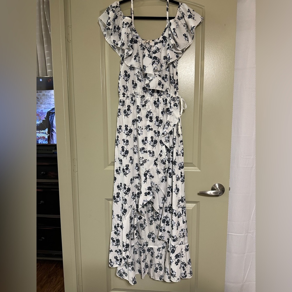 Elegant White and Blue Floral Maxi Dress